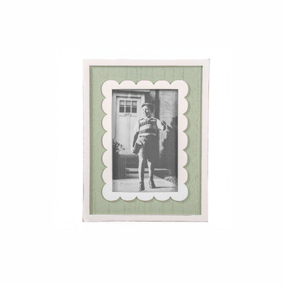 Scalloped Green Photo Frame